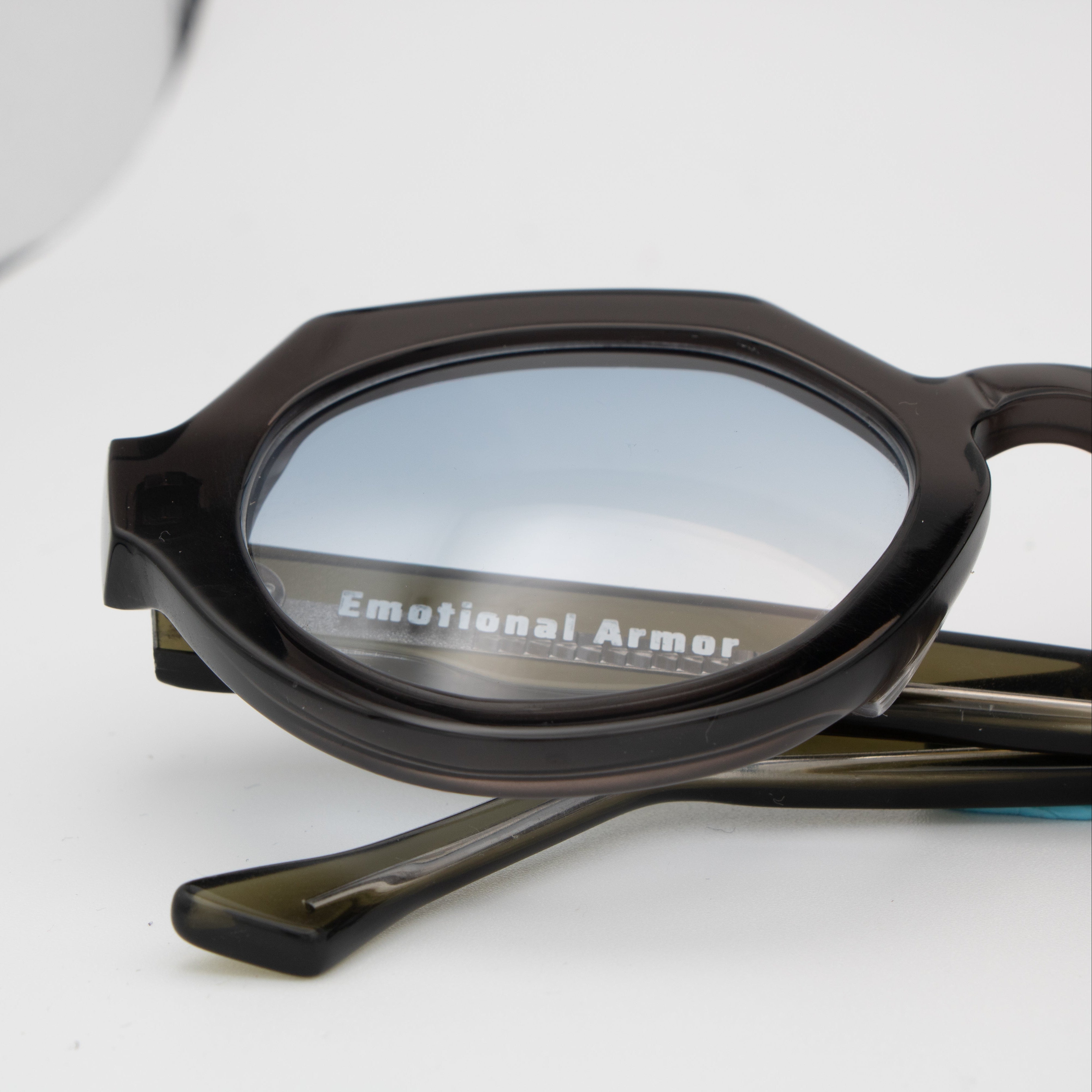 Champs de Mars - Translucent Grey-thumbmail-4