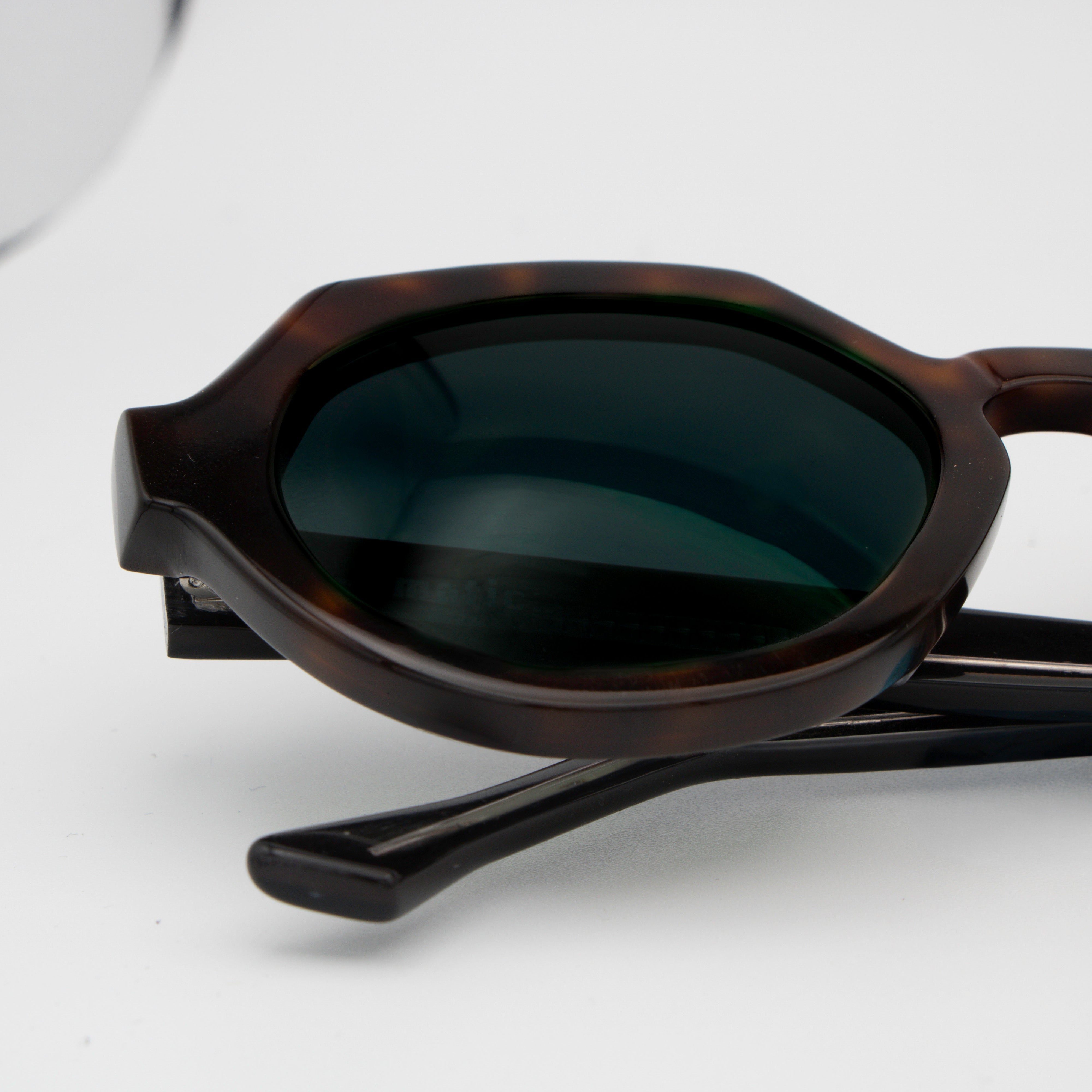 Champs de Mars - Dark Tortoise-thumbmail-4
